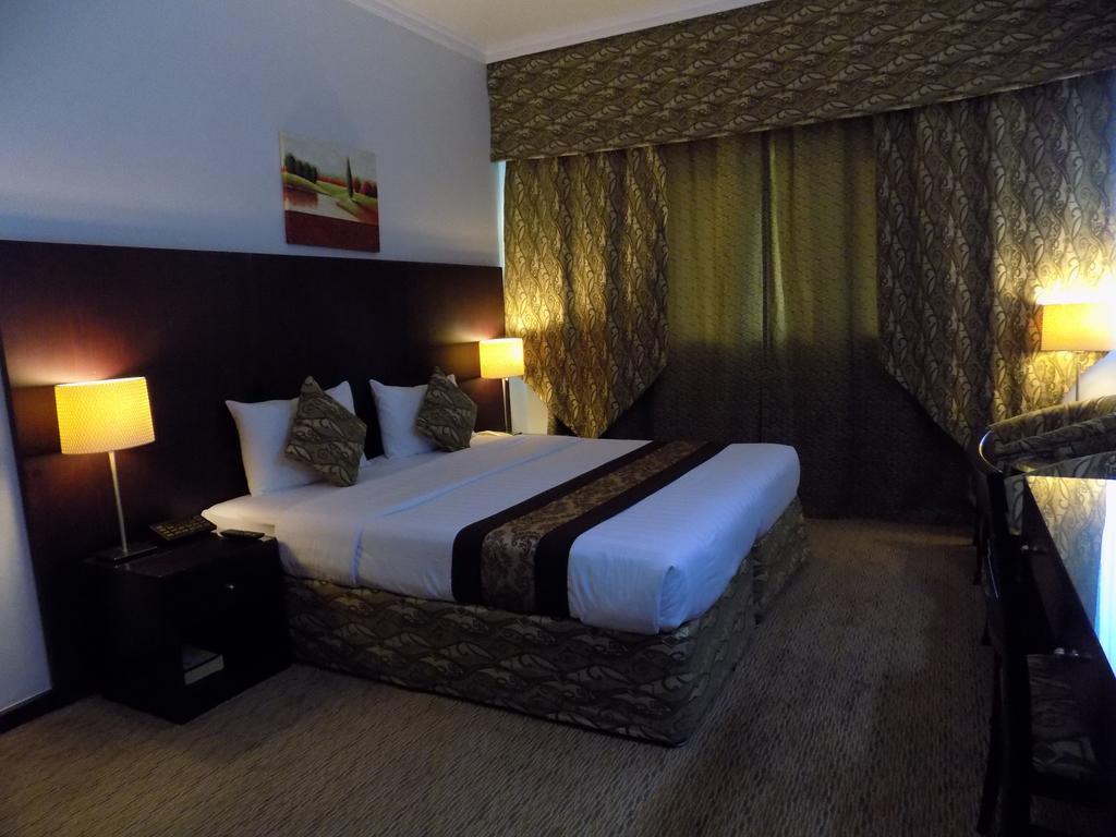 Dream Palace Hotel Dubai Buitenkant foto