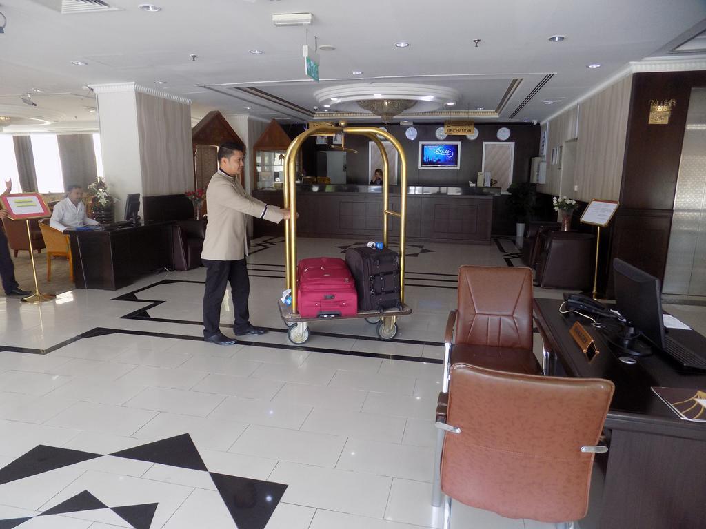 Dream Palace Hotel Dubai Buitenkant foto